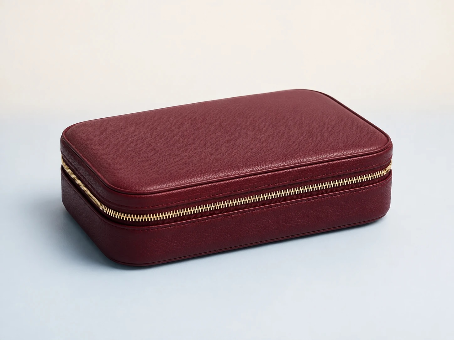 Illustration générée par IA pour WOLF Maria Large Zip Case — représentation indicative
