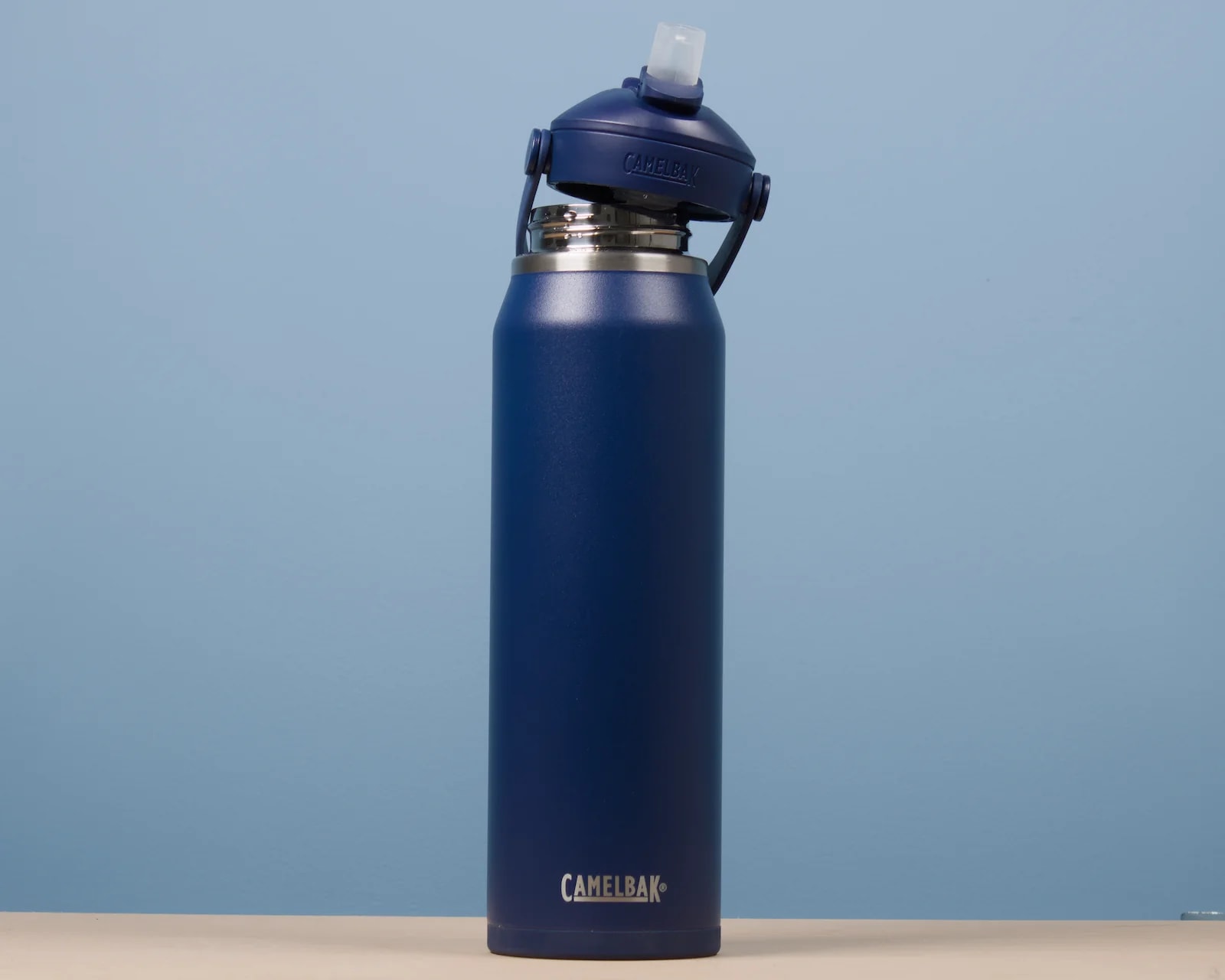 CamelBak Thrive Flip Straw Insulated Stainless Steel 1 L bottle in Moss Green, straw open