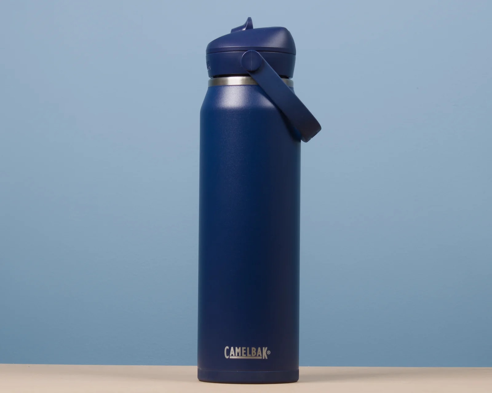 CamelBak Thrive Flip Straw Insulated Stainless Steel 1 L bottle in Moss Green, straw closed